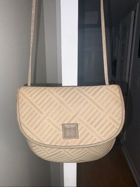 GIVENCHY VTG Shoulder Bag Canvas Leather Beige Gold Auth bs23699.